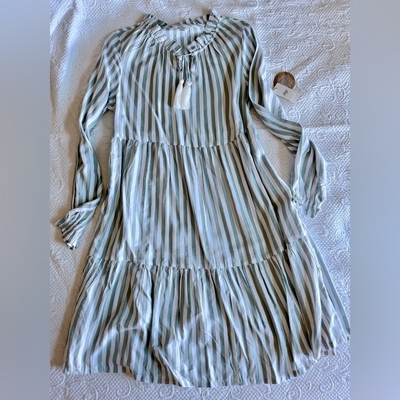 Lightweight coastal dress - Picture 4 of 9